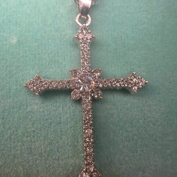 Cross Necklace & Earrings Set - Picture 4 of 6